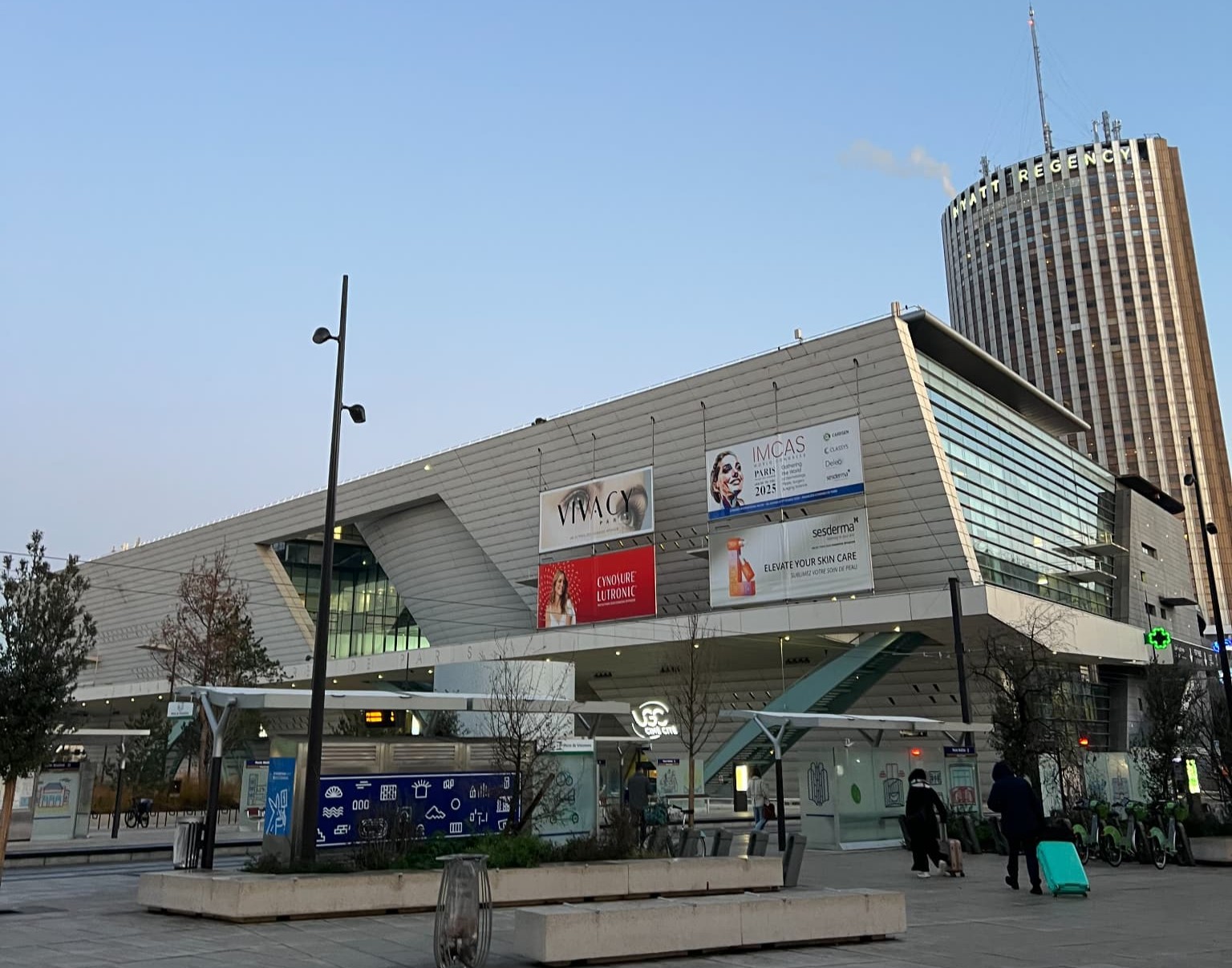 パリで開催されたIMCAS World Congress 2025に参加しました。